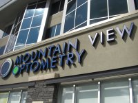 Store front for Mountain View Optometry